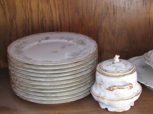 The story of my Thanksgiving china